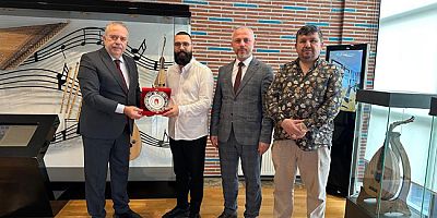 Amasya Üniversitesi Rektörü Turabi’den  Palet Türk Müziği İlkokuluna Ziyaret