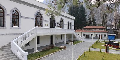 Amasya’ya Yeni Kütüphane Müjdesi: Kılıçarslan Okulu Alanına Yapılacak