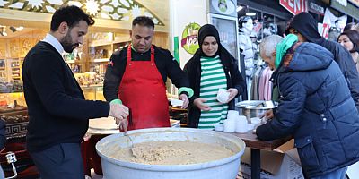 Amasyalı Esnaf Kandil Ruhunu Helva İkramı ile Yaşattı