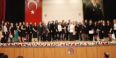 Amasyalı Kadın Yazarlar Paneli ve Mini Konser Düzenlendi