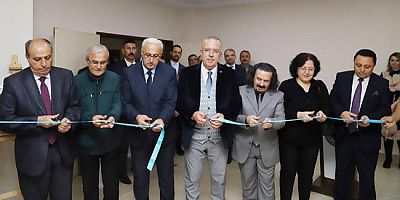 Aşk olsun İsimli Resim Sergisi Düzenlendi