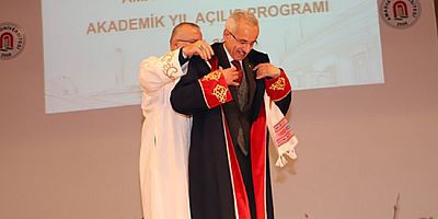 Bakan Uraloğlu’na Fahri  Doktora Unvanı Verildi