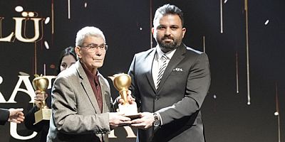 Basına Adanmış Bir Ömür: Onur Ödülü Zeki Karadayı’ya