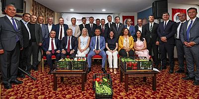Başkan Sevindi, CHP Genel Başkanı Özel ile Burdur'da Toplantıya Katıldı