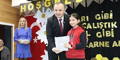 Başkan Turgay Sevindi Öğrencilerin Karne Heyecanına Ortak Oldu