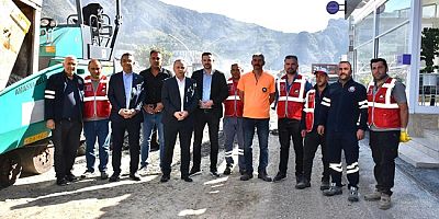 Belediye Başkanı Sevindi Asfalt  Çalışmalarını Yerinde İnceledi