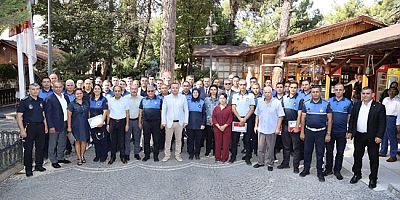 Belediye Başkanı Turgay Sevindi  Zabıtalarla Kahvaltıda Buluştu