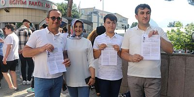 Birlikte Sınava Girdiler