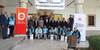 Camilerde Temizlik ve Çevre Düzenlemesi Yapıldı