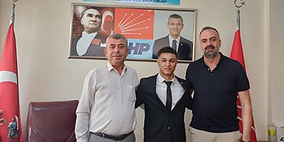 CHP’de Merkez İlçe Gençlik Kolları ‘Melleş’e Emanet