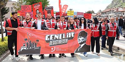 CHP’li Gençler Amasya’da  19 Mayıs İçin Yürüyüş Yaptı