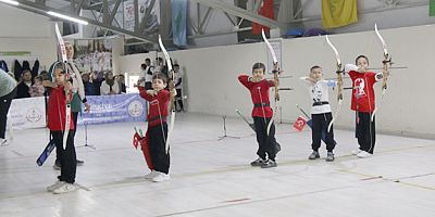 Çocuklar Hem Yarıştı Hem De Bayram Sevincini Sporla Yaşadı