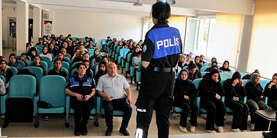 ÇOGEP Kapsamında Öğrencilere  Polislik Mesleğinin Tanıtımı Yapıldı