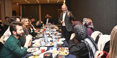 Davulcu’dan “İlle de Vefa” İftarı