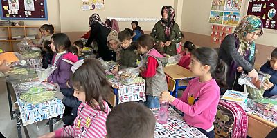 Depremzede Kardeşlere  Bayram Hediyesi