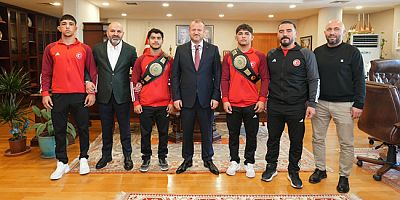 Dünya Şampiyonu Güreşçilerden RTÜK’e Ziyaret