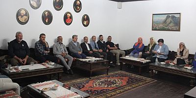 Edebiyat Akademisi'nde Modern İnsanın Portresi Çizildi