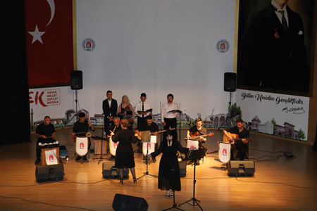 Eğitim Fakültesinde Türk Halk Müziği Rüzgârı Esti