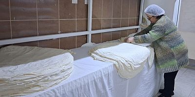 El Emeği Yufkalar Ramazan İçin Hazırlanıyor