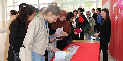 ‘Emzirmenin Önemi ve Bebek Dostu Sağlık Kuruluşları’ Konferansı Düzenlendi