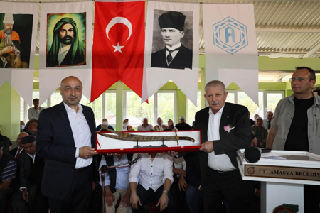 Erkonaş Babayı Anma Ve Hıdırellez Programı Yapıldı