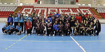 Futsal İl Birinciliği Kupaları Sahiplerini Buldu