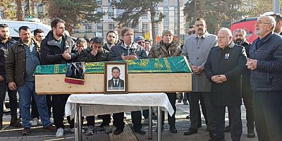 Genç Avukat İçin Adliye Önünde Helallik Alındı