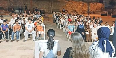 Gençler 15 Temmuz Şehitlerini Dualarla Andı
