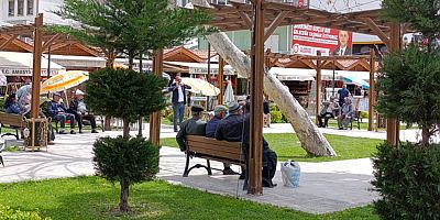 Güneşi Gören Yeşilkent Meydanı’na Akın Etti!