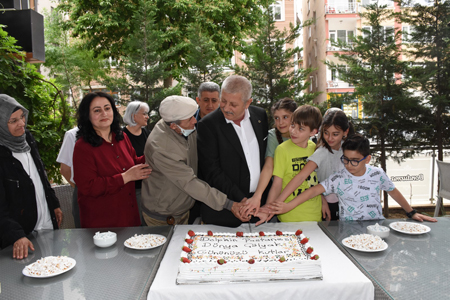 Her Ay Glütensiz Gıda Tüketimi İçin Destek Olacağını Söyledi