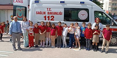 İlkokul Öğrencilerine 112 Acil Sağlık Hizmetleri Eğitimi Veriliyor