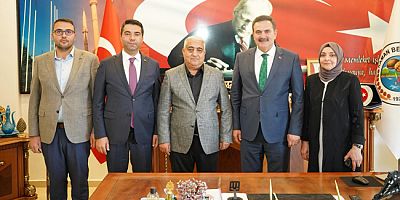 İpek, Kaman Belediye Başkanı ve İlçe Başkanı ile Bir Araya Geldi