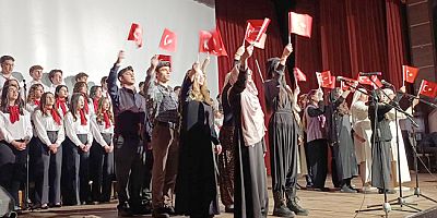 İstiklal Marşı’nın 104’üncü  Yıldönümü Coşkuyla Kutlandı