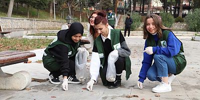 “İzmaritsiz Topraklar  Temiz Yarınlar”