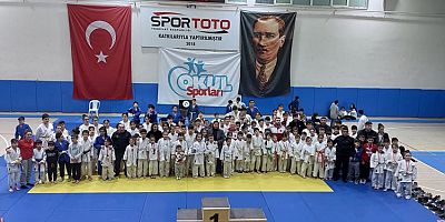 Judo Dostluk Turnuvası Düzenlendi