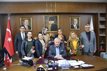 Kadın Personellerine 8 Martta İdari İzin Verdi