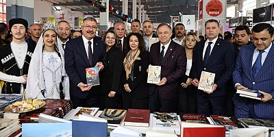 Karagöz: “Kitapların Gücüyle Yolumuz Aydınlık Olsun”