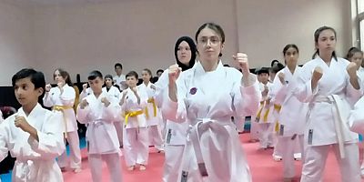 Karate Kuşak Sınavı Düzenlendi