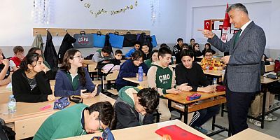 Katipoğlu, Çelebi Mehmet Ortaokulunu Ziyaret Etti