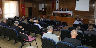 Katipoğlu, İlkokul ve Ortaokul Müdürleriyle Değerlendirme Toplantısı Yaptı