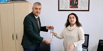 Katipoğlu’ndan Kadın Personele 8 Mart Ziyareti