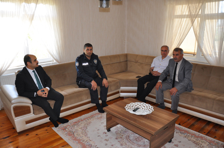 Kaymakam Ali Cemal Altınözden Hane Ziyaretleri