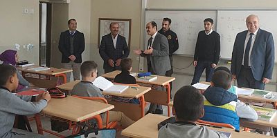 Kaymakam Altınöz‘den Okul Ziyareti