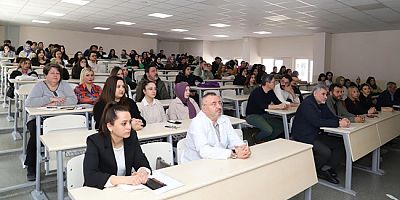 “Kütüphanemizin İmkân ve Fırsatları” Konulu Söyleşi Düzenledi