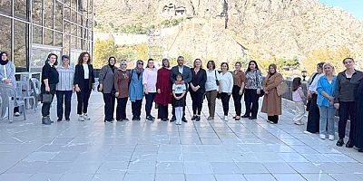MHP Amasya İl Başkanlığı’na Kadınlardan Destek Ziyareti