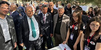 MHP Amasya İl Teşkilatı Öğrencilerin Bilim Fuarına Katıldı