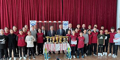 Milli Eğitim Müdürü Türkmen’den Şampiyonlara Ziyaret