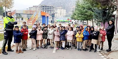 Minik Öğrenciler, Trafik Eğitim Parkurunda Eğitime Katıldı