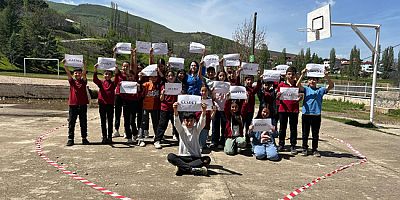 Minik Yüreklerden Annelerine Kalpli Sürpriz