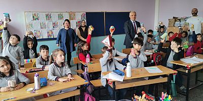 Minikler Harçlıklarını Akranlarına Gönderdiler